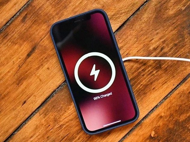 衢州苹果手机维修分享iPhone 12可以随便充电吗 
